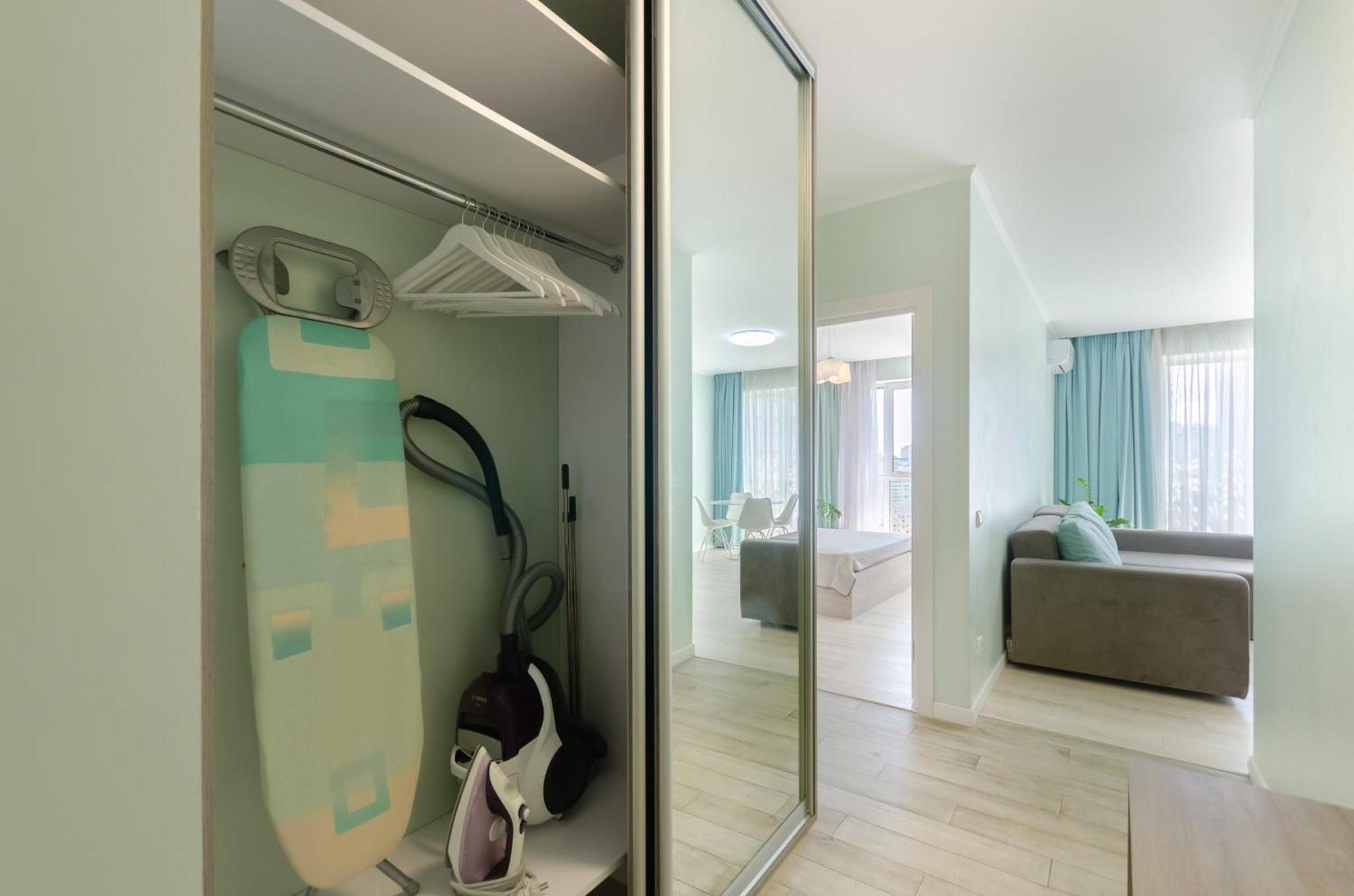קייב 21-212 Petrovdom In Mint Apartments At Rc Kvartet Near Central Railway Station מראה חיצוני תמונה